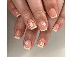 Viugex 24 Pcs French Yellow Fake Nails, Short Square Press on Nails with Bee Flower Design, Natural Acrylic Full Coverage Fake Nail Set, Removable Sticky Nail for Women Girls Manicure