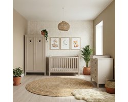 Born Lucky Hearts Babykamer 3 Delig Compleet – Baby bed 60x120 cm – Commode – Kast – Beige