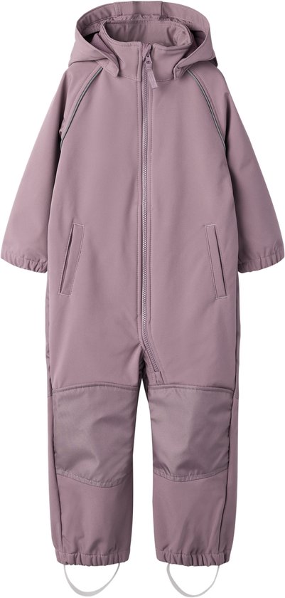 Roze kinder regenpak met capuchon, ritssluiting, zakken en afneembare voetbanden.