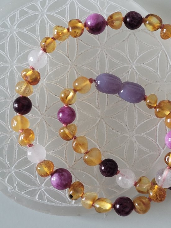 Bracelets by Nature-Barnsteen Kinderketting-Barnsteen-Kinder-Ketting-Originele Baltische Barnsteen-Cherry-Donkerbruin-34cm-Paars-Draaisluiting-Kraamcadeau-Baby cadeau-Handgemaakt-Barokkraaltjes van BRA — afbeelding 3
