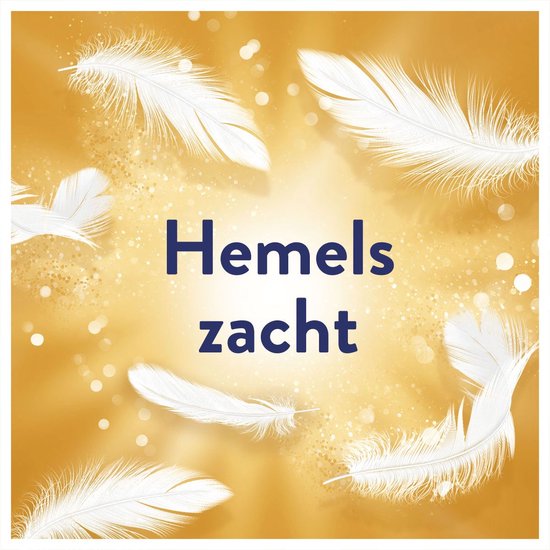 Fond doré avec des plumes blanches tombantes. "Doux comme du ciel"