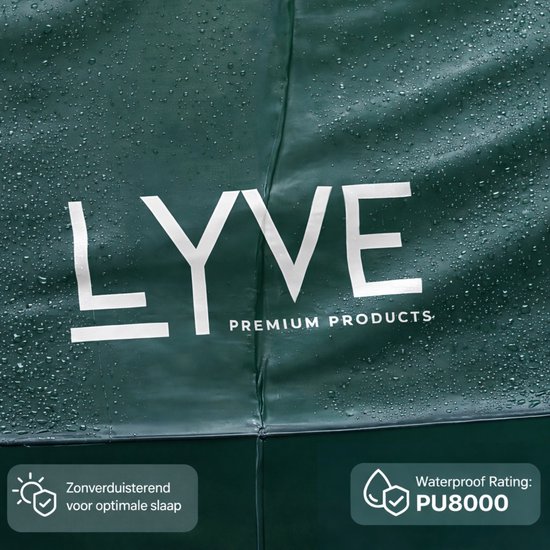 Donkergroene stof met LYVE Premium Products logo, bedekt met regendruppels. Waterdichtheid PU8000.