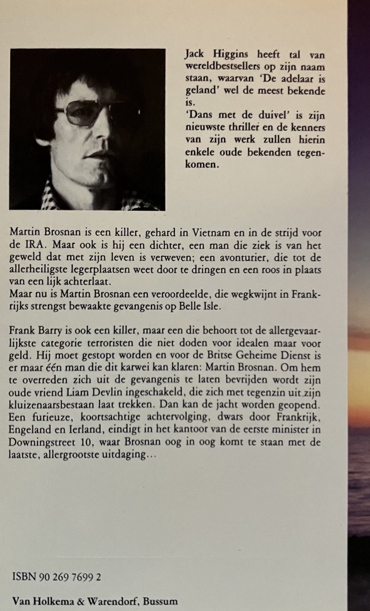 Boekcover met tekst 'Dans met de duivel' van Jack Higgins en een portret van een man.