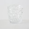 Glazen waxinelichthouder met een geometrisch ruitpatroon.