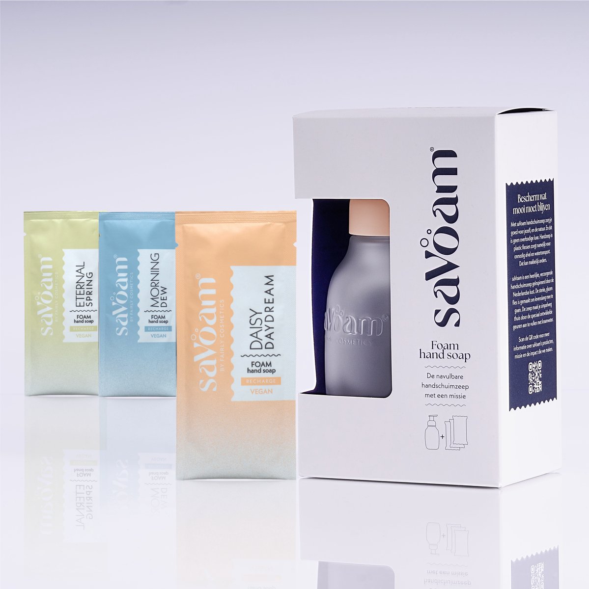 Schuimende Handzeep - saVoam starterspakket Zalm - Navulling - 3 x 300 ml - Vegan - Duurzaam - Hydraterend - inclusief glazen saVoam flacon