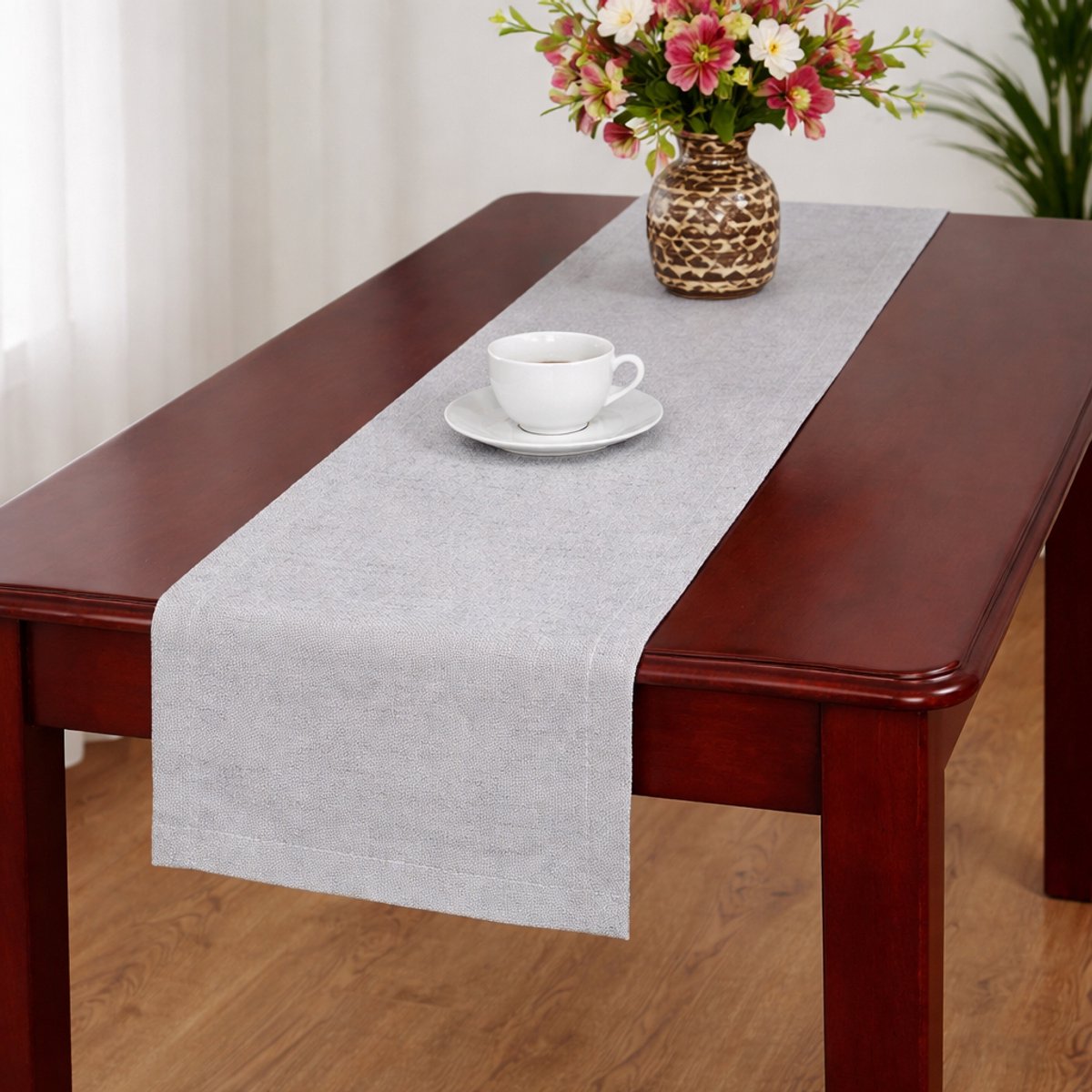 Arti Casa tafelloper grijs - effen tafelrunner van katoen - wasbaar - rechthoekig van vorm - geschikt voor aan de eettafel - afmeting 150 x 35 cm - 2 jaar garantie op het product