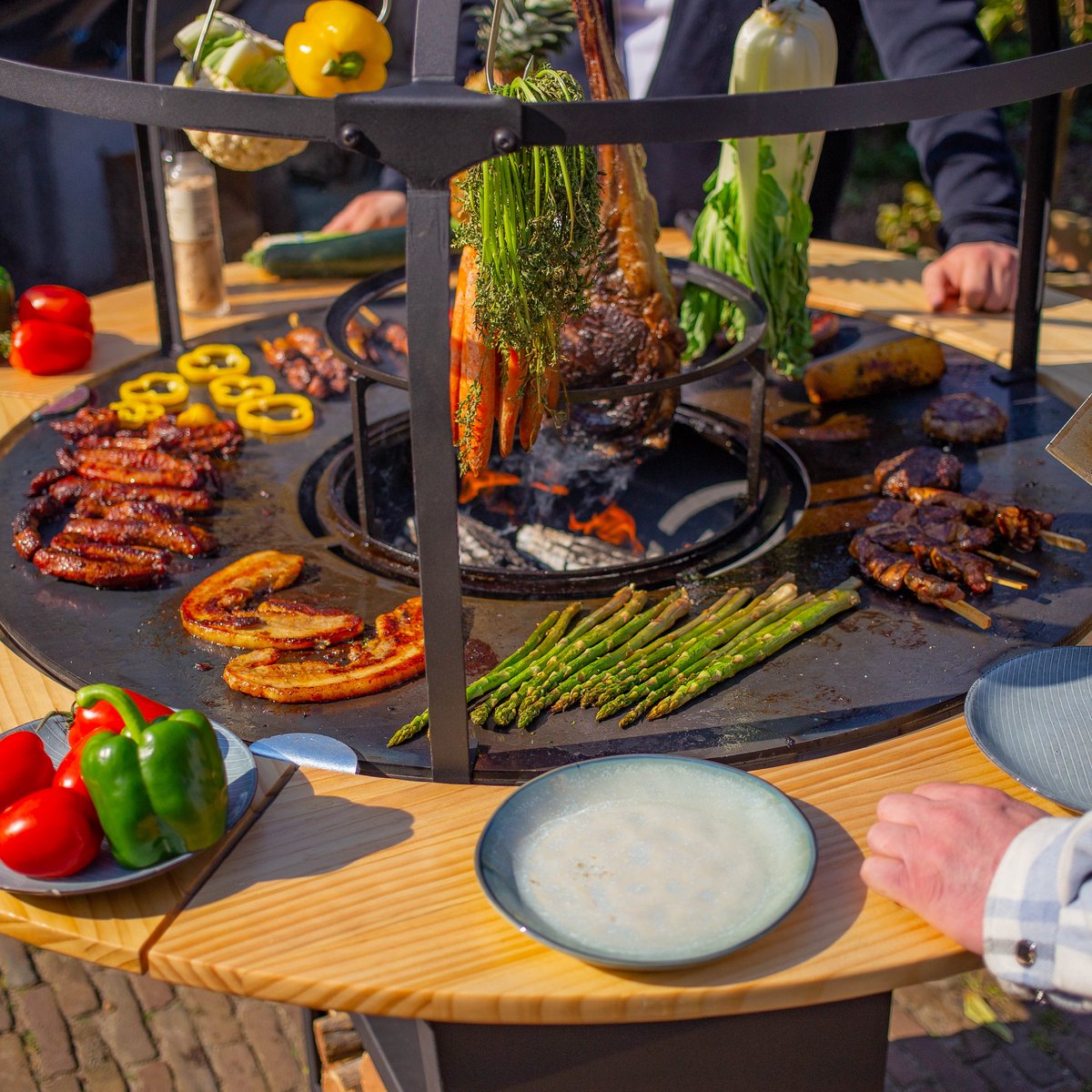 RJRoyal Living BBQ Plancha Mesa Houten Omranding 100cm