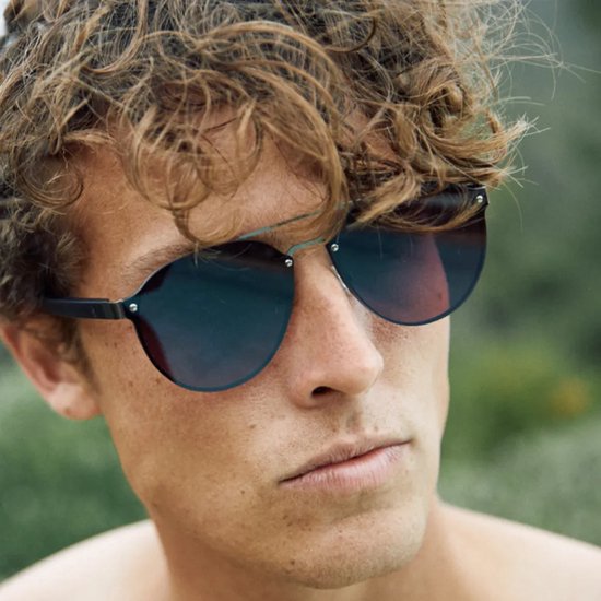 Wooda® Zonnebril Rond - Donker zwart metaal frame - Gepolariseerd - Wooda Cala Roja Gun Gris van Wooda — afbeelding 5
