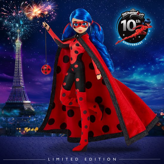Bandai - Miraculous Ladybug 10th Birthday Doll - Limited Edition Set met accessoires - Officieel gelicentieerd Miraculous - 26 cm gelede modepop - Kinderspeelgoed 4+ - P50199 — afbeelding 2