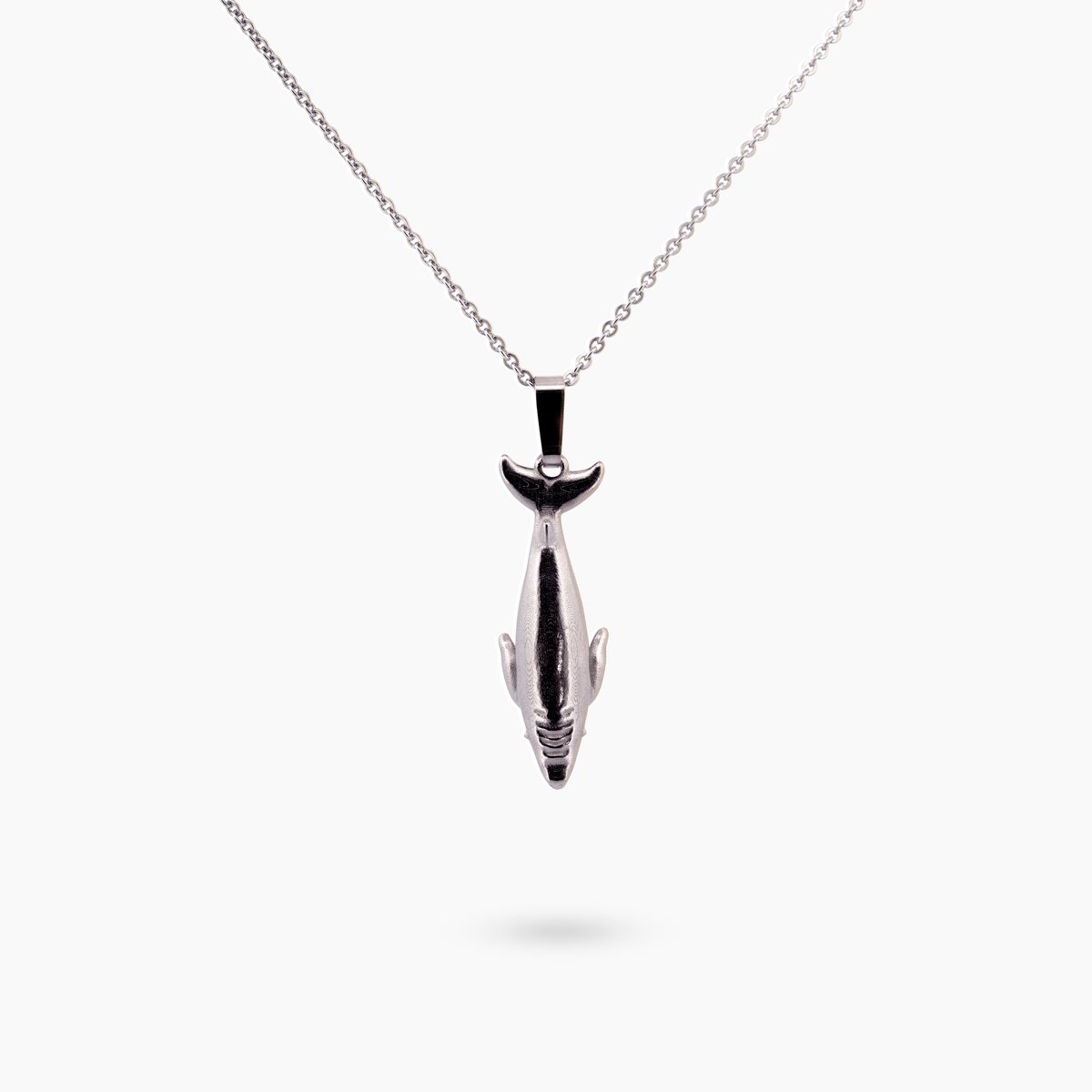 Pinchme Charms - Blauwe Vinvis Bedel – Groot, mysterieus & kwetsbaar - Echt zilver - Handgemaakt in Nederland - Luxe cadeauverpakking - Ketting Sieraden