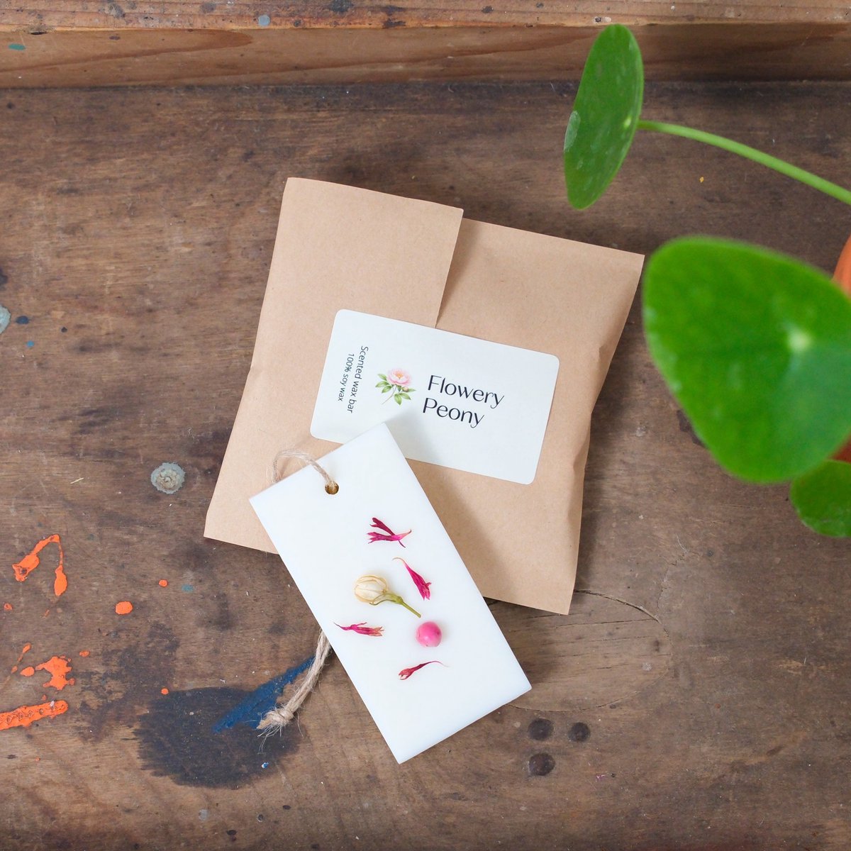 Geurhanger Flowery Peony - Geurhanger Kledingkast - Sojawas Geurhangers Pioenroos - Huisparfum Soja Was - Huisgeur Waxmelts - Bloemen Geur