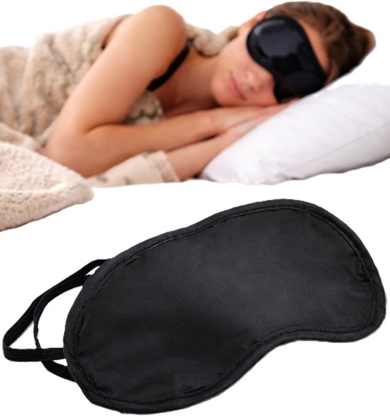 Vrouw slaapt met zwart 3D slaapmasker, ook losse weergave.