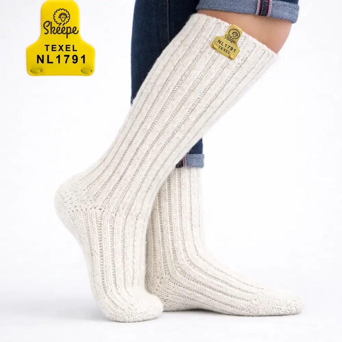Skéépe – kniekousen van wol – Wit – Texelse wol – geel label