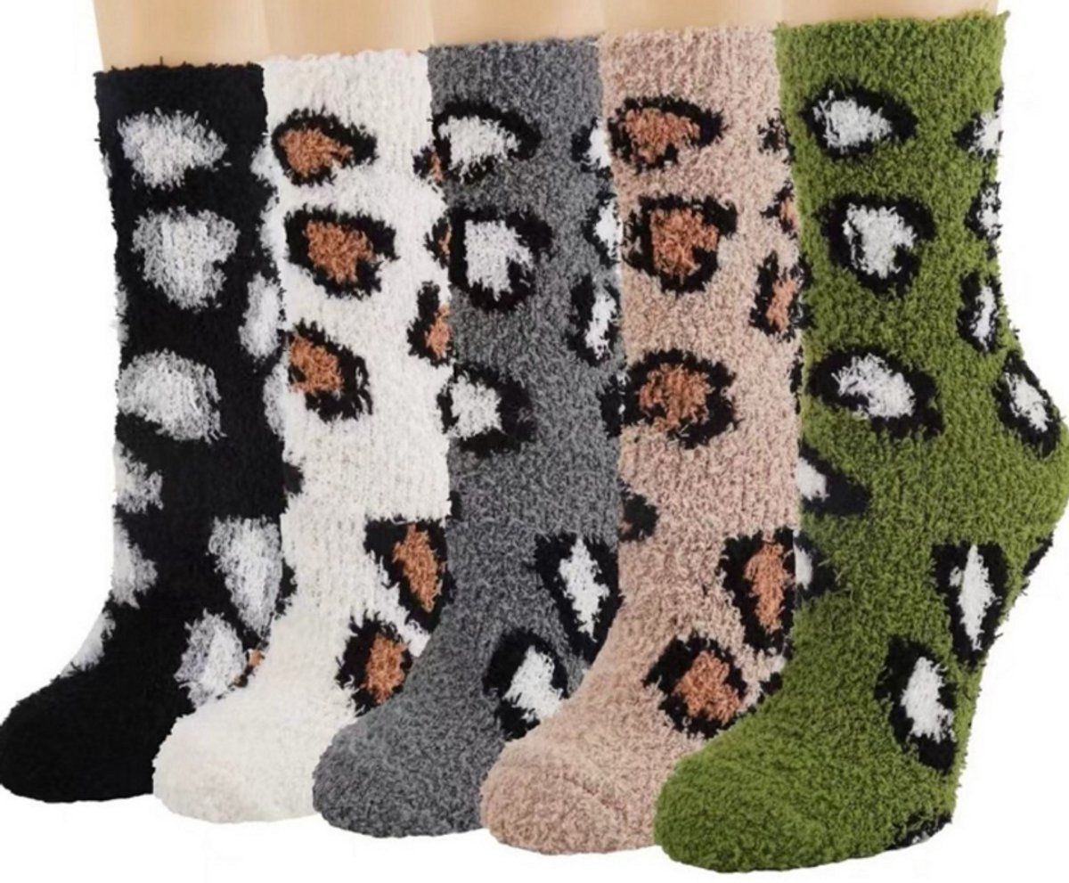 Fluffy dames sokken - 5 paar - huissokken - bruin - wit - leuke panter print - 36 - 40 - cadeau voor haar - geschenk vrouwen - gift - zacht