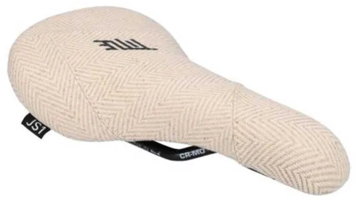 Title Mtb Js1 Zadel Beige 137 mm