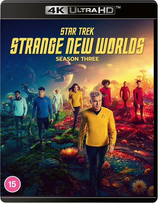 Star Trek Strange New Worlds Seizoen Drie 4K Ultra HD Blu-ray hoes. Cast in Starfleet uniformen op een buitenaardse planeet.