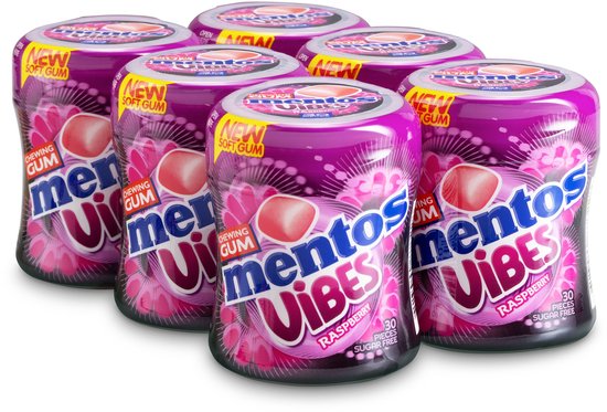 Zes Mentos Vibes Raspberry kauwgom verpakkingen. Paarse verpakking met roze bloemenmotief.
