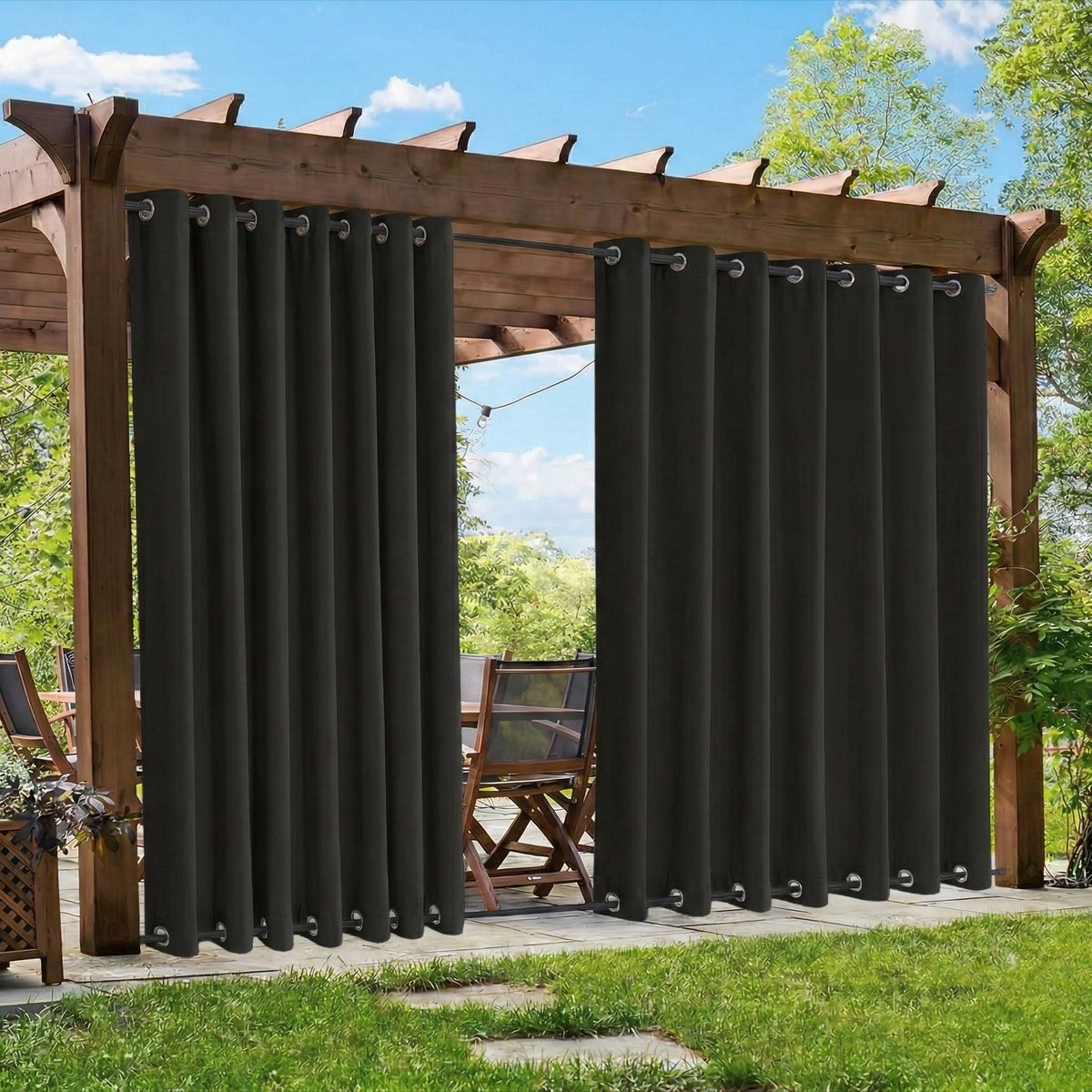 Qelus Verduisterende Buitengordijnen Winddicht - Extra Breed Outdoor Gordijn Waterdicht met Dubbele Oogjes - Balkongordijn - Rideau Occultant - 254x213cm - Zwart(1 Stuk)