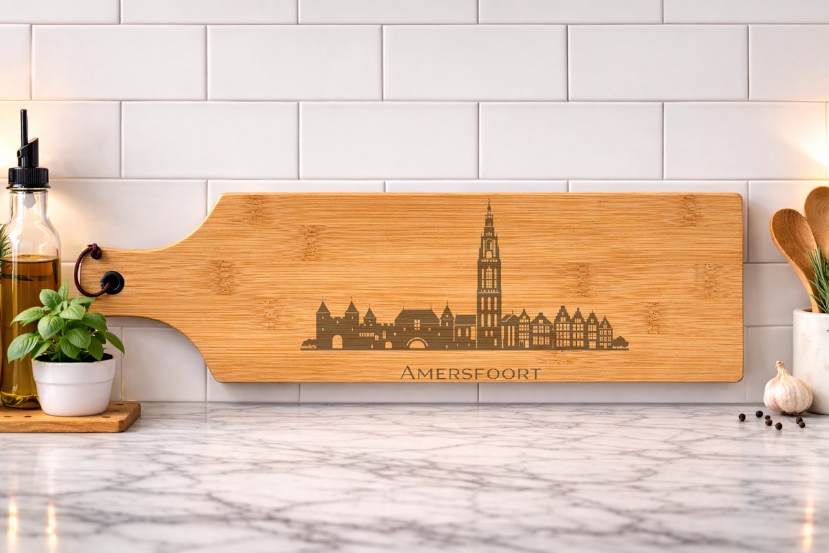 Borrelplank Skyline Amersfoort gegraveerd 60x17cm- serveerplank-personalisatie mogelijk