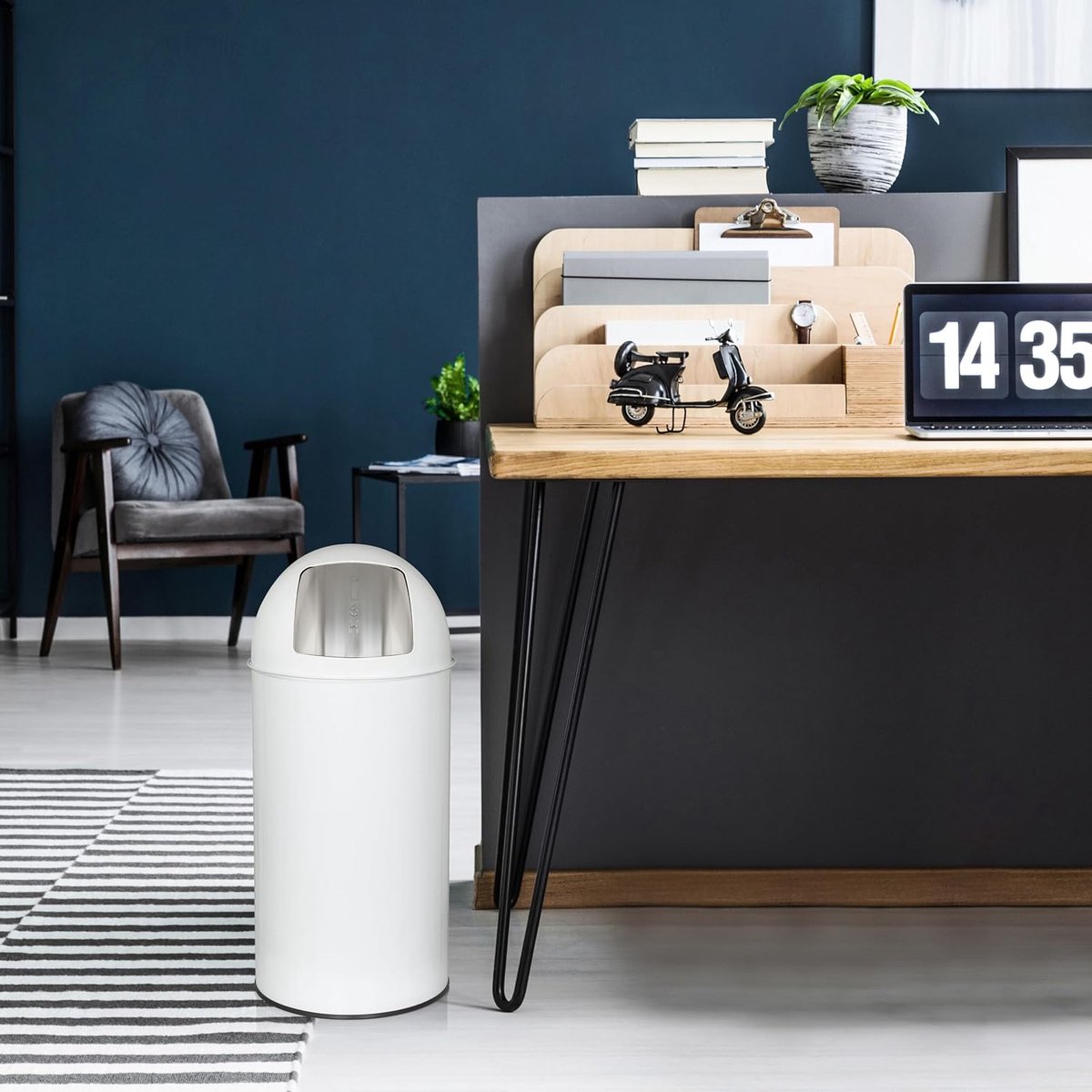 Retro Push Afvalemmer 35L – Wit Stalen Vuilnisemmer met Schommeldeksel – 66 x 30 x 30 cm – Duurzaam en Geurneutraal – Abkantoor