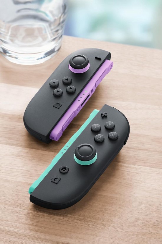 Set van 2 Draadloze Bewegingscontrollers Lichtpaars & Lichtgroen — afbeelding 2