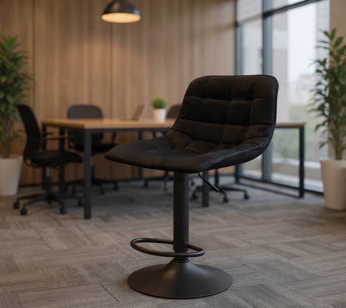Luxe Velvet Barkrukken Set van 2 – Hoogte Verstelbaar 59,5-81 cm – 360° Draaibaar – Zwarte Barstoelen met Rugleuning & Voetensteun – Moderne Keuken- & Barkrukken-Casa Serena – 81 cm – Casa Dorada