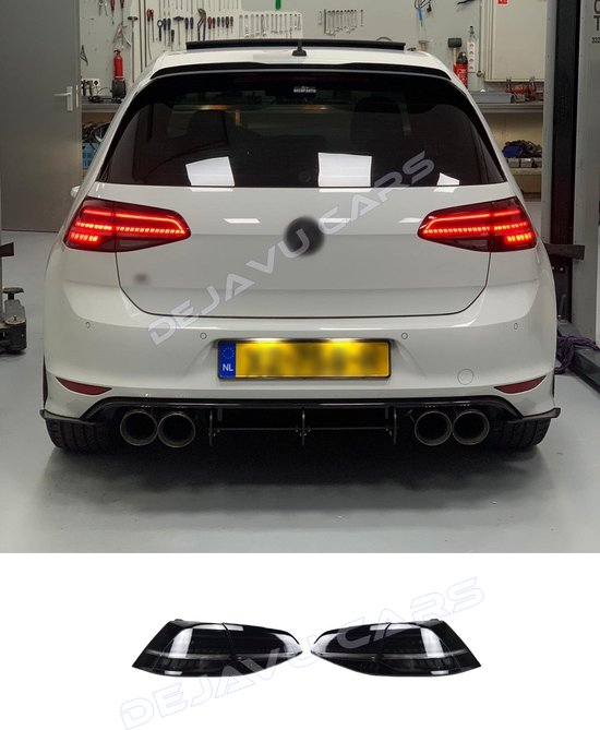 Witte Golf 7 GTI met dynamische LED achterlichten in het zwart, vier uitlaatpijpen. Hieronder de losse achterlichten.
