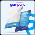 Verpakkingen met 'selected by gsmppunt' logo, een witte en een blauwe.