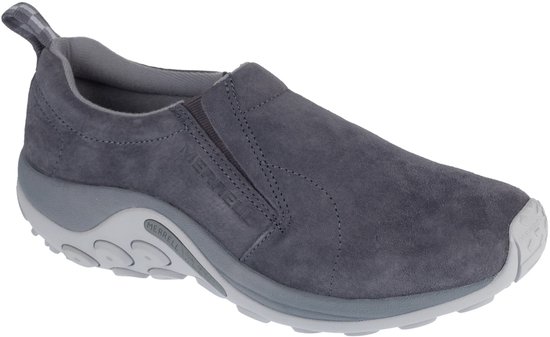 Grijze Merrell slip-on schoen met een lus aan de achterkant, gezien vanaf de zijkant.