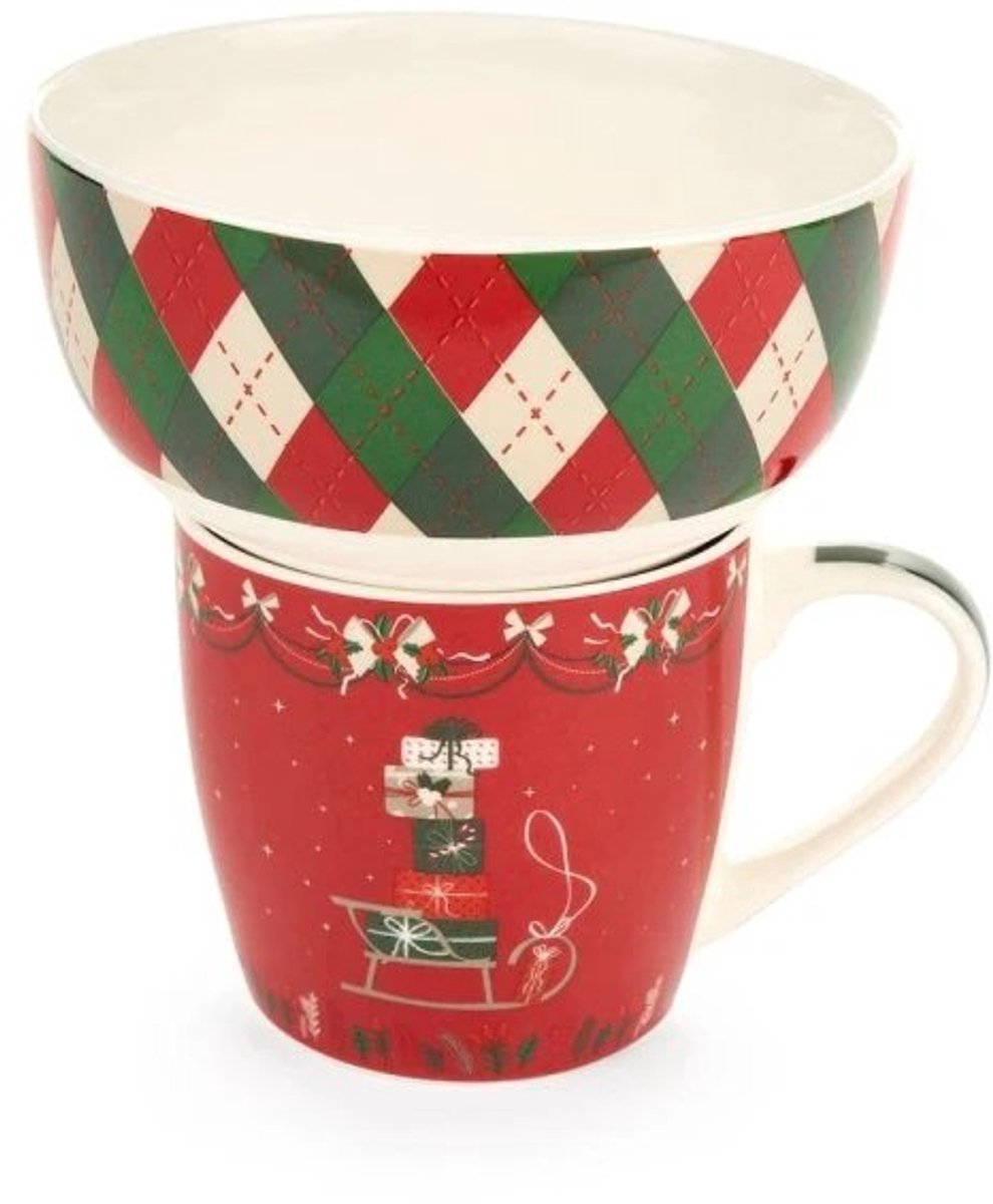 Mok en schaaltje - winter - 480 ml - 2 varianten - Nuvole di Stoffa Mok rood slee met cadeautjes en ruiten schaaltje