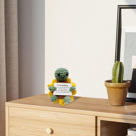 Gehaakte Schildpad - Pluche Speelgoed - Motiverend Cadeau - Handgemaakt Ontwerp - 10 cm Hoog - Uniek — afbeelding 4