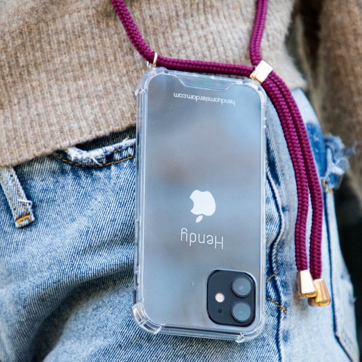 Hendy telefoonhoesje met koord - Classic - Aubergine - iPhone 15 Pro