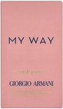 Roze doos met 'MY WAY' en 'GIORGIO ARMANI' in donkerblauwe letters.
