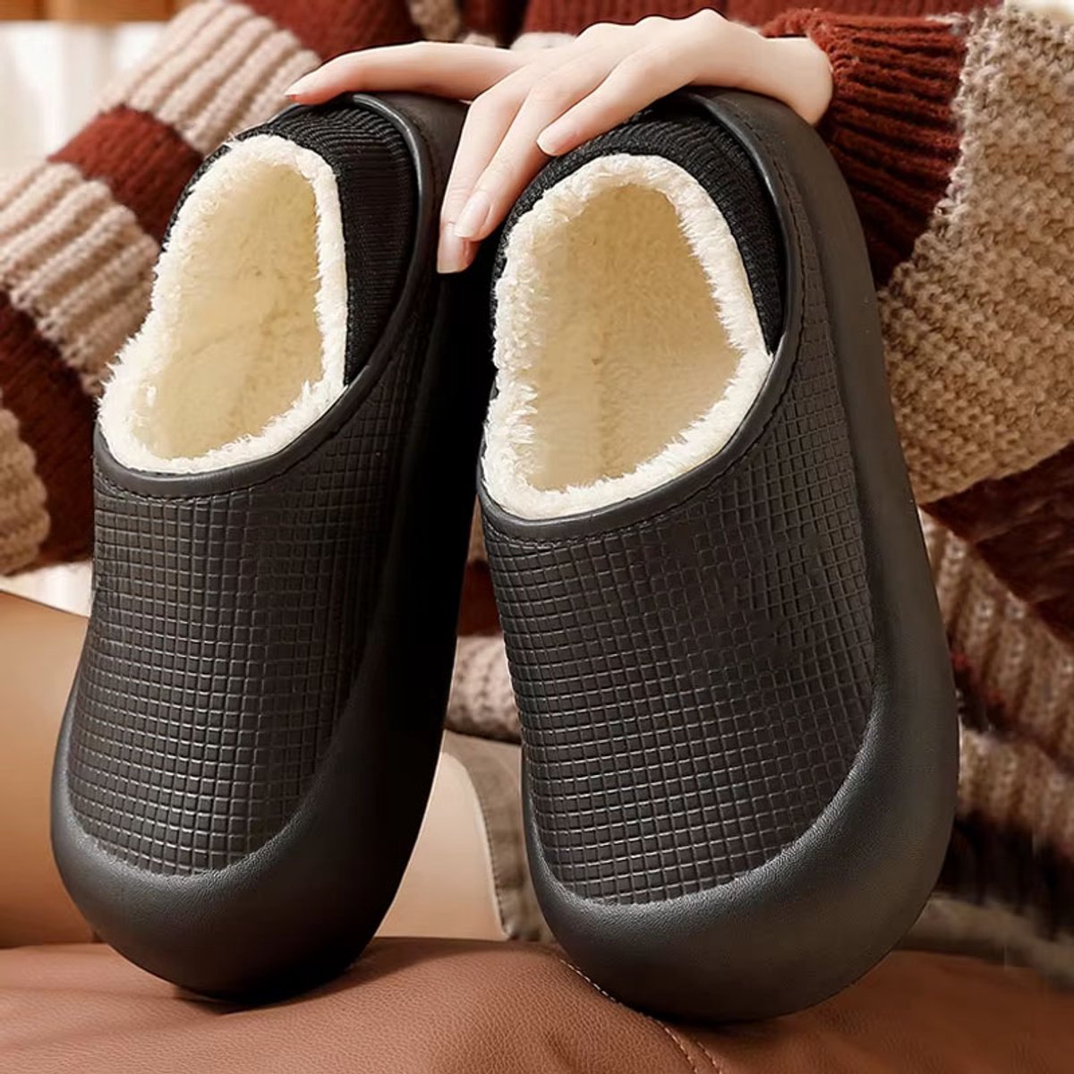 Warme Waterdichte Winter Pantoffels Maat 37 – Pluche Huispantoffels met Antislip en Dikke Zool voor Binnen en Buiten | Comfortabele Pantoffels voor Dames en Heren