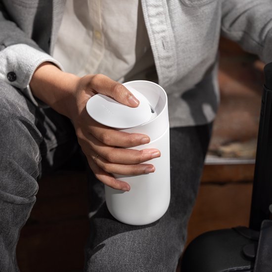 Fellow Carter Slide Thermobeker Wit 473 ml - Ideaal voor onderweg — afbeelding 2