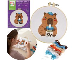 Wow Box - CAPIBARA Bubble Tea Borduurpakket, creatief pakket met borduurring 8+