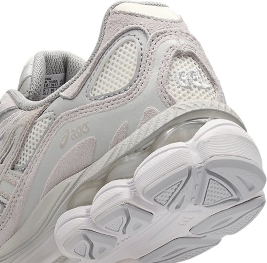 Chaussures pour femmes ASICS Gel-NYC Cream Cloud Grey - Unisexe - Taille 39,5
