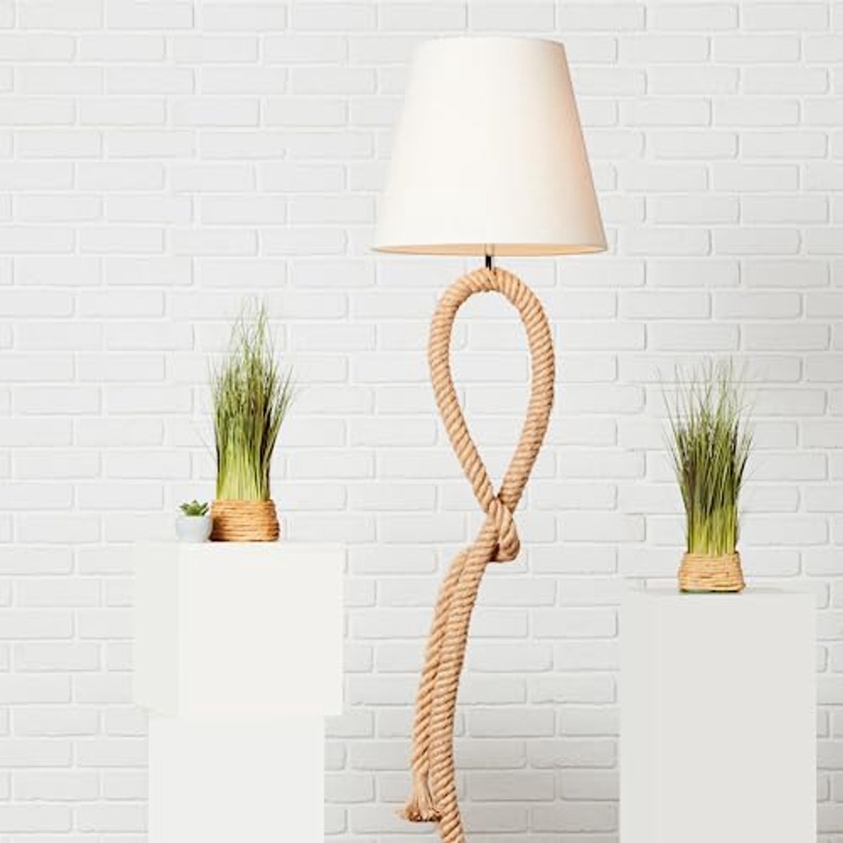 Natuurlijke vloerlamp met voetschakelaar - 175 cm hoog - Ø 40 cm - E27 fitting
