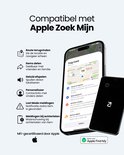 Iphone met Apple 'Zoek Mijn' app en zwarte tracker ernaast.