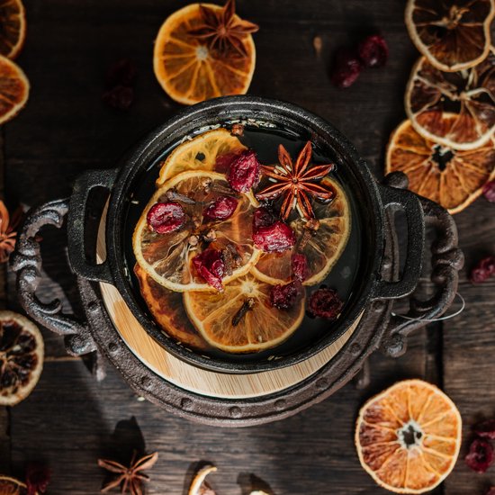 Potpourri Stoofpotje Christmas Magic 100% natuurlijk 50gr - Natuurlijk huisparfum kerstgeur zonder toevoegingen - Natuurlijke strooidecoratie - Kerst decoratie mix