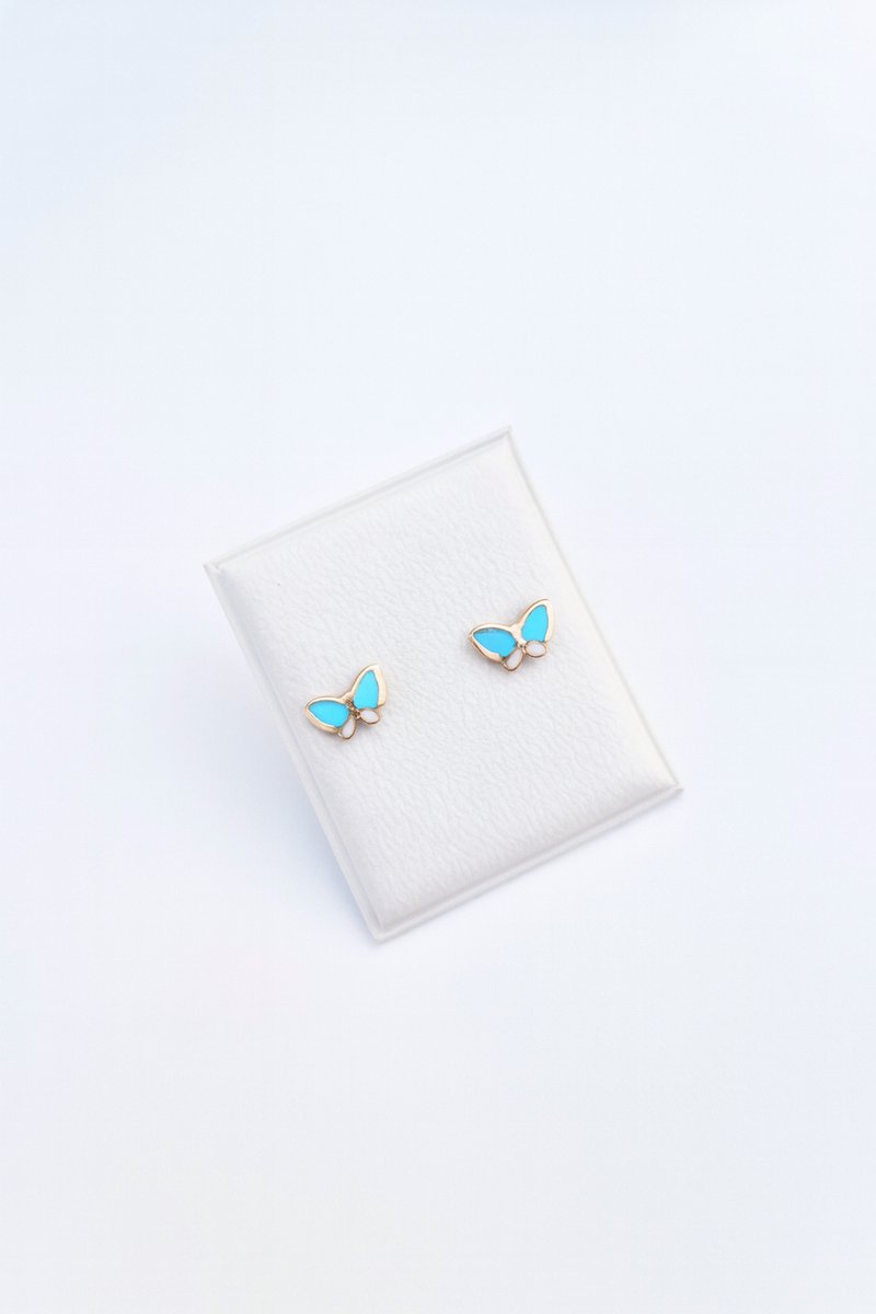 Bluebell Butterfly Oorbellen – 9 Karaat Geelgoud Oorknopjes, 4x7mm., incl. Geschenkverpakking