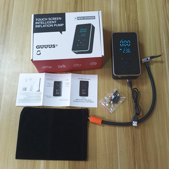 GUUUS® Elektrische Luchtpomp - Universeel & Automatisch - Voor Auto, Motor, Fiets, Scooter, Voetbal & Luchtbed - Krachtig tot 10.3 Bar - 7000mAh Powerbankfunctie - Incl. Opbergzakje van Merkloos — afbeelding 4