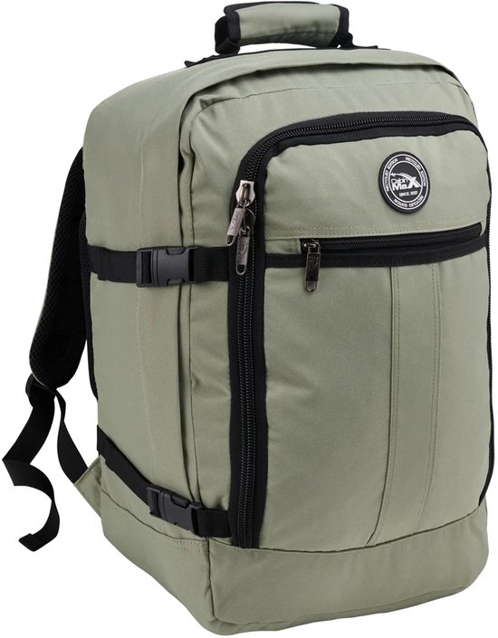 Lichtgroene CabinMax Metz rugzak met zwarte ritsen en gespen. De tas heeft een rond logo op de voorkant.