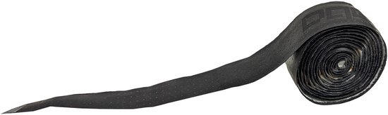 Zwarte plakkerige hockeystickgrip met geperforeerd patroon en logo.