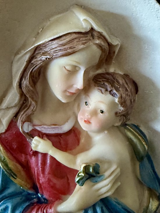 Beeld Maria met kind 13cm old look Beeld is handgeschilderd polystone | bol