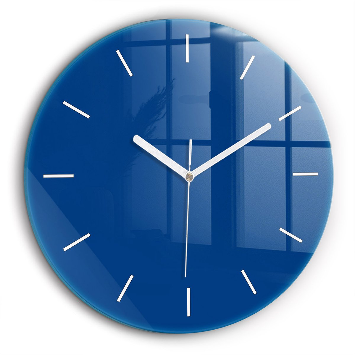 Wallfluent Wandklok - Blauw Ronde Glas Klok - 60 cm x 60 cm - Blauw Wandklok - Witte Handen - Wandklok Zonder Cijfers - Wandklok Glas Woonkamer - Ronde Glazen Klok - Minimalistisch Wandklok - Ronde Glazen Wandklok