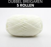 Dubbel breigaren, melkkatoen / zacht acrylgaren voor met de hand breien. Geweldig voor kinderkleding. Babywol, babygaren. VIJF rollen samen, wolwit.