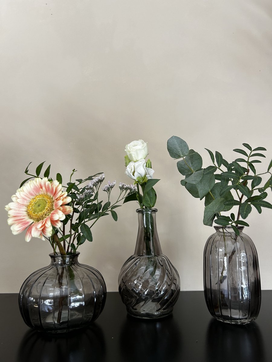 Sommerfield Glazen Vaasjes - Set van 3 stuks - Grijs - Bolvaas - Vaasjes klein - Woonaccessoires - Decoratie - Vaas voor kaarsen