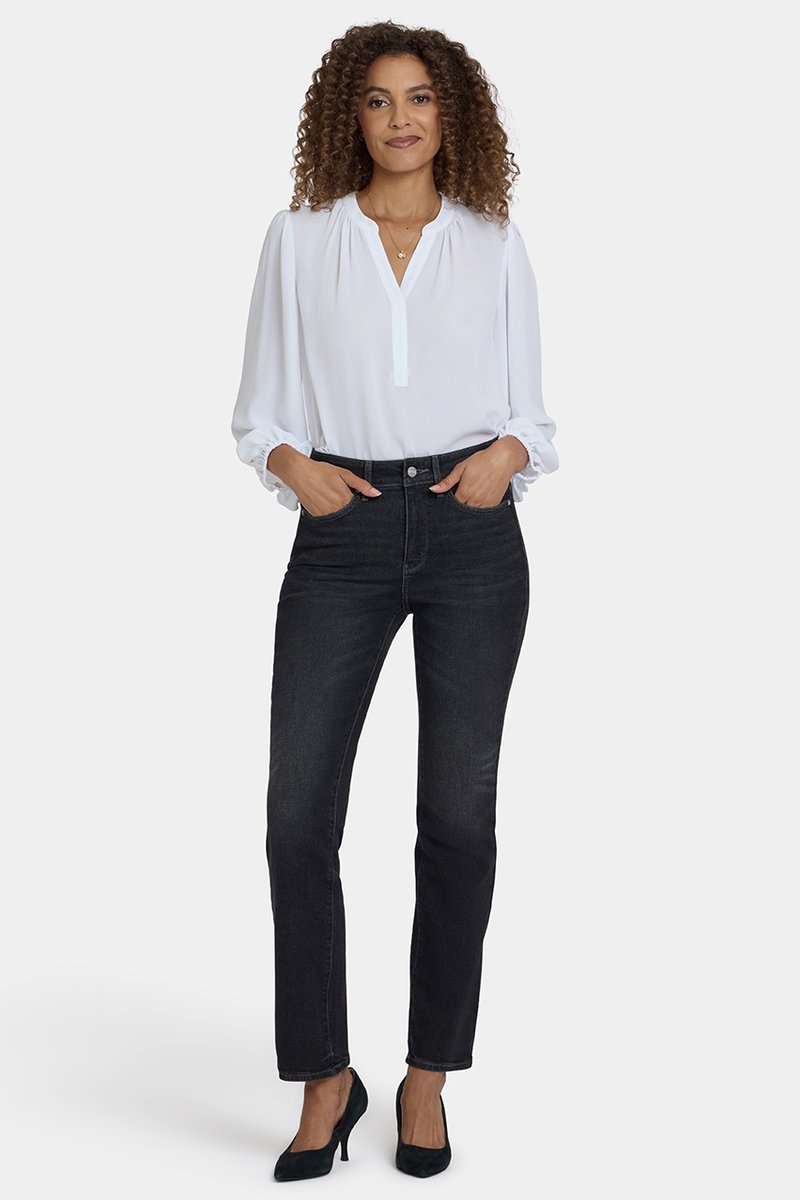Marilyn Straight Jeans