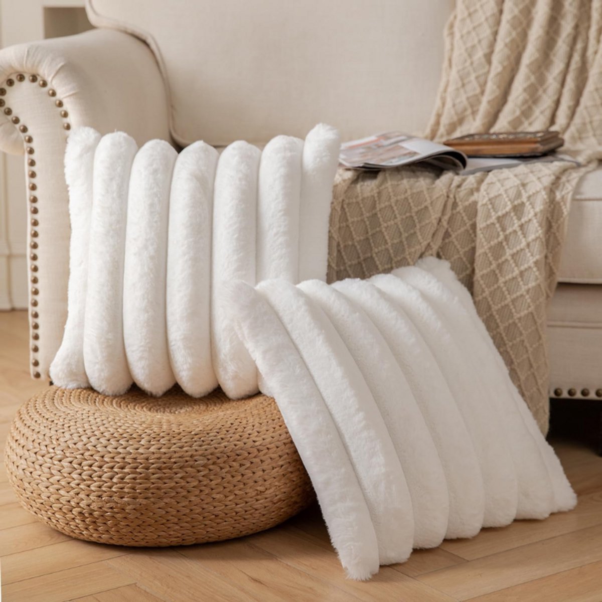 Kussenhoezen Set Van 2 - Gestreept Design - 50x50 Cm - Crème Wit - Sierkussenhoezen Voor Bank En Slaapkamer - Decoratief Nepbont Kussenhoes